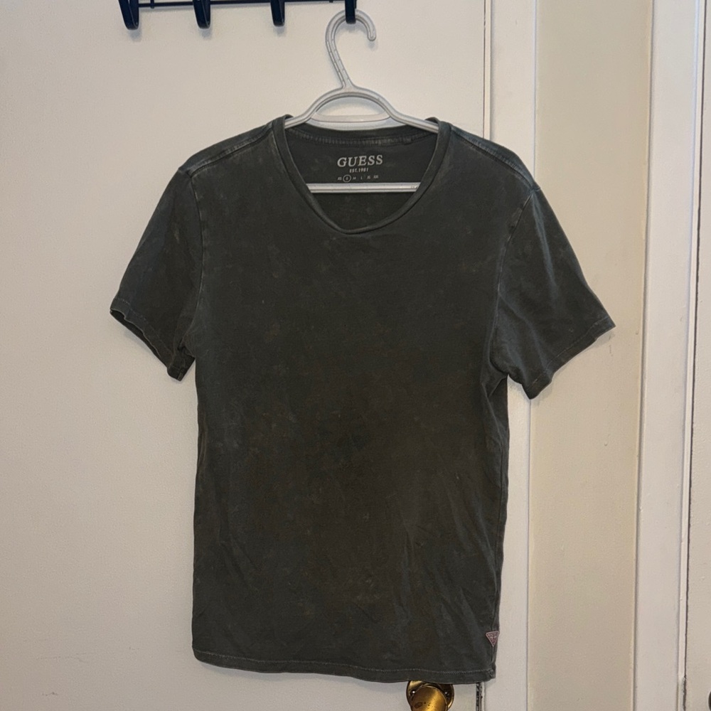 GUESS Men's Whitewash Green Short Sleeve Tee